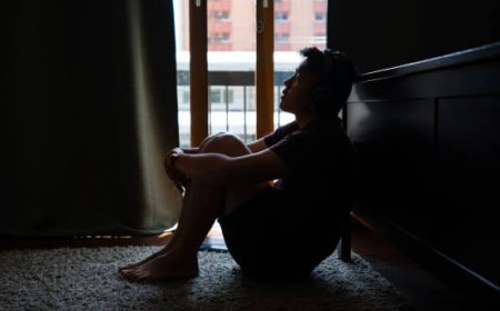 ছাদে ভয়াবহ অভিজ্ঞতা, তরুণীর সোশ্যাল মিডিয়ায় সাহায্য চাওয়া